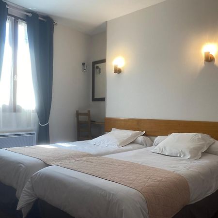 Hotel Alienor ブラントーム エクステリア 写真